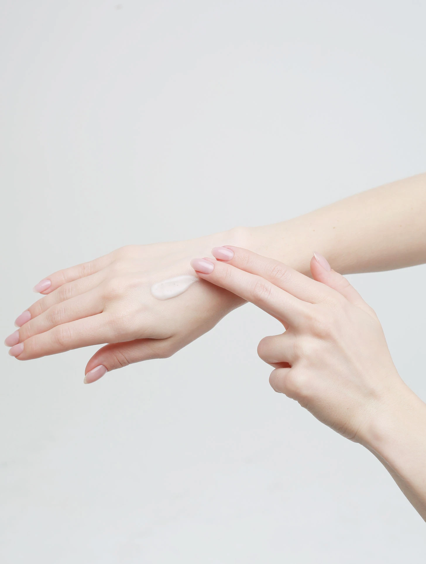 Гиалуроновая сыворотка-интенсив для чувствительной кожи