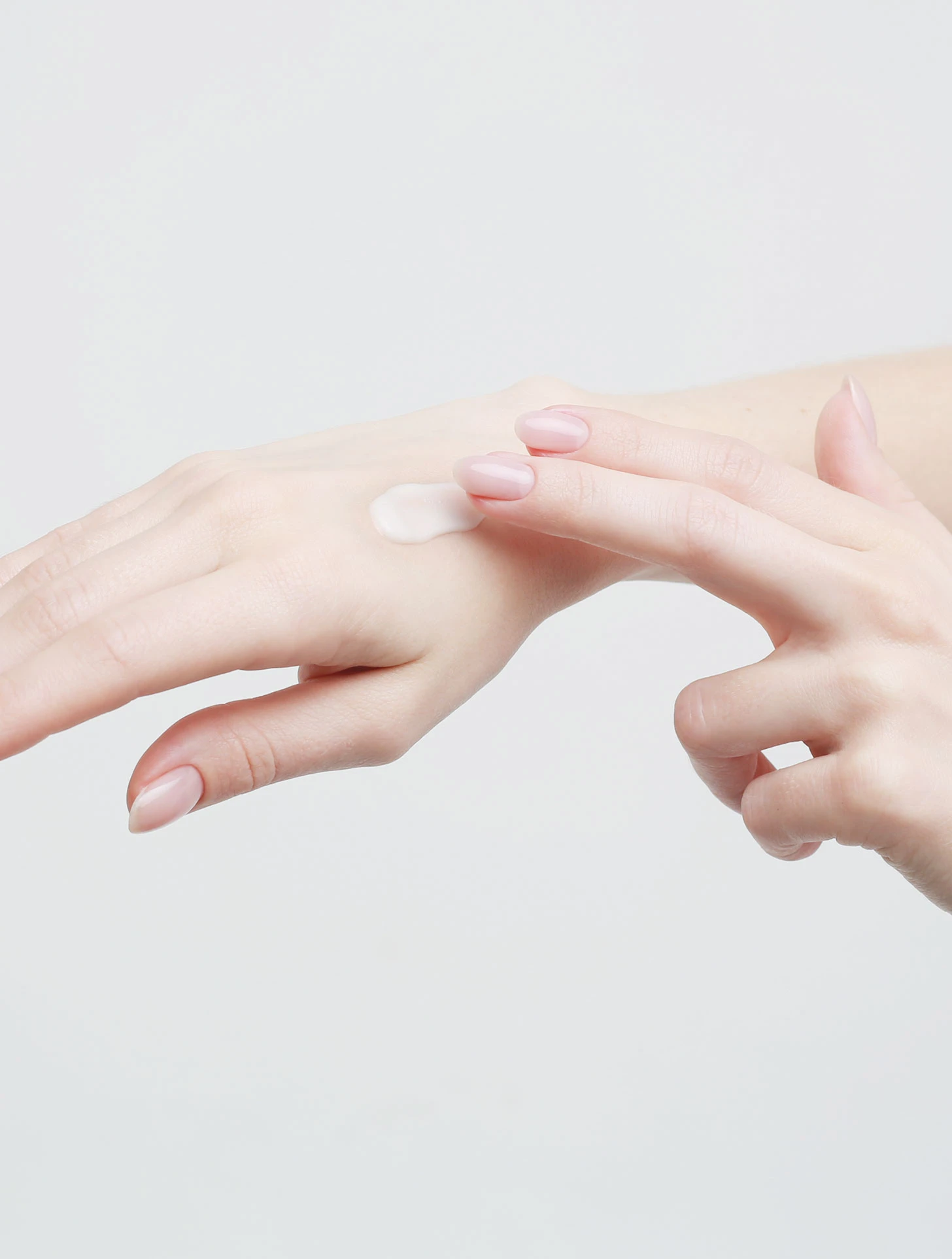 Гиалуроновый ночной крем-уход против морщин для чувствительной кожи