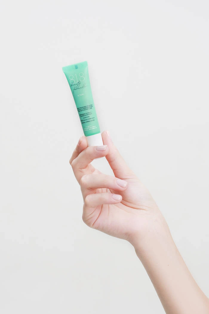 Корректирующее средство точечного нанесения для чувствительной кожи